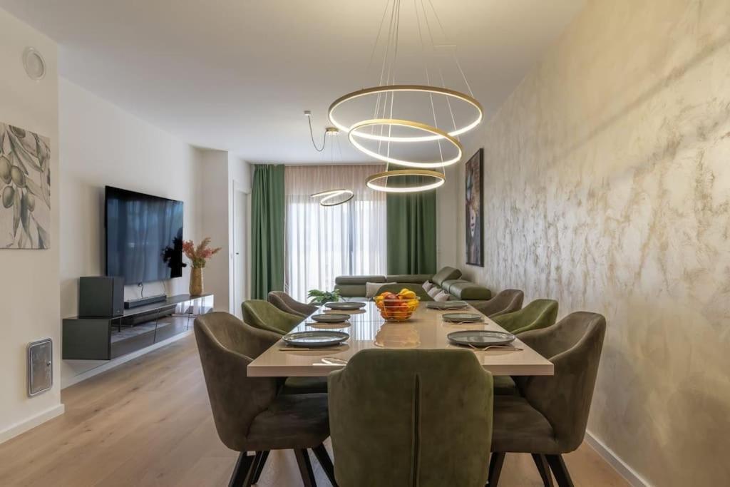Capsula Luxury Apartment Умаг Экстерьер фото