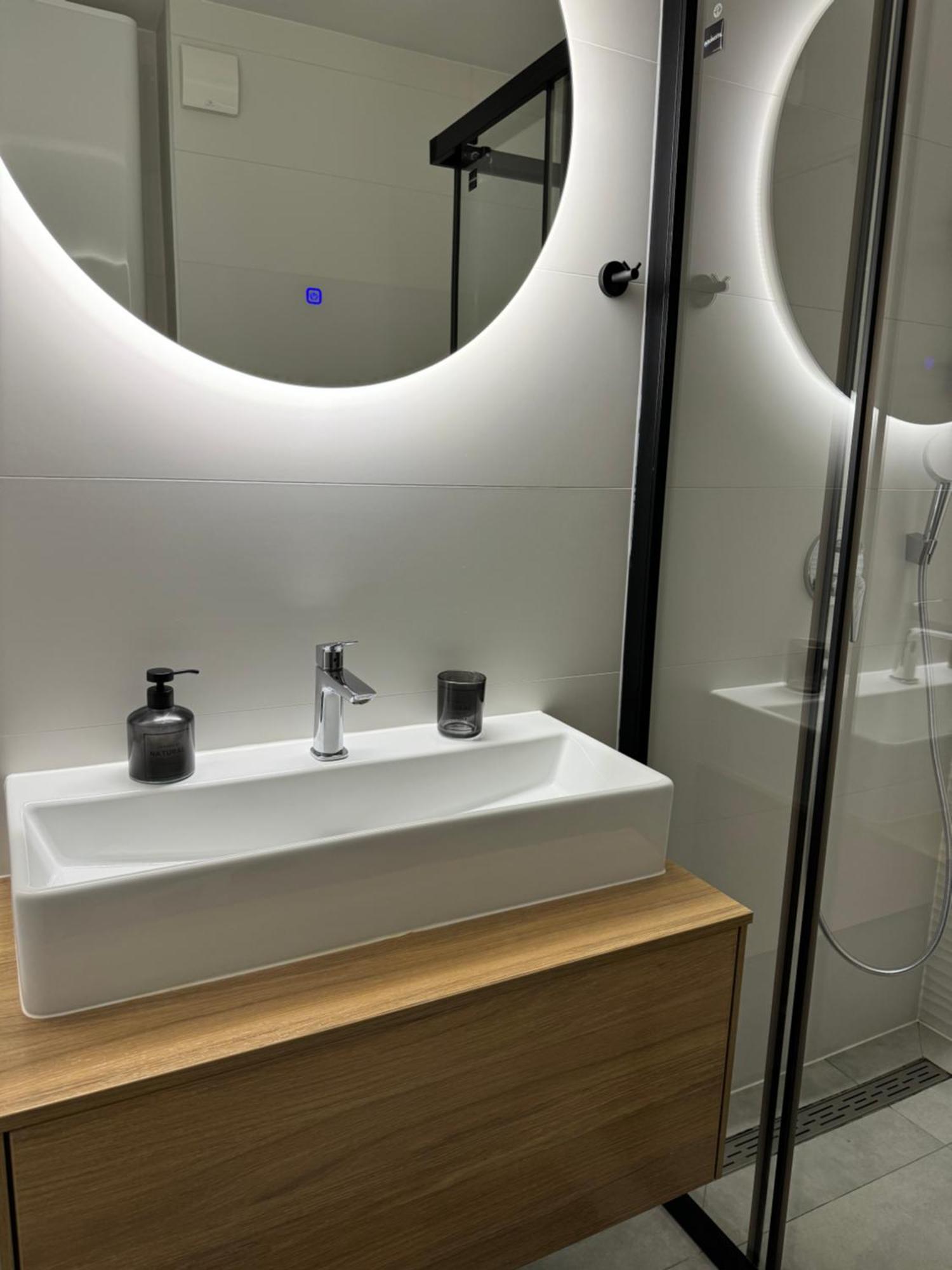 Capsula Luxury Apartment Умаг Экстерьер фото