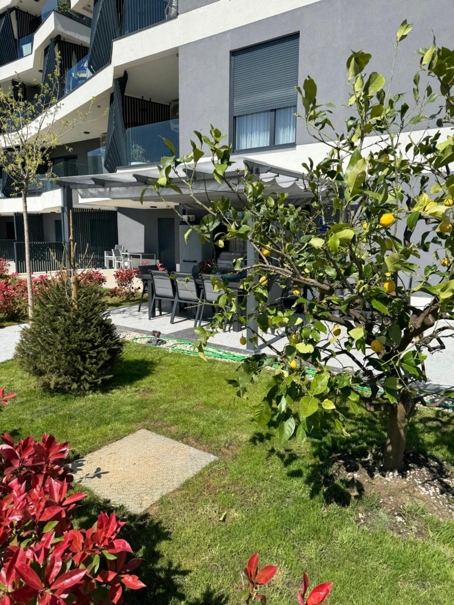 Capsula Luxury Apartment Умаг Экстерьер фото