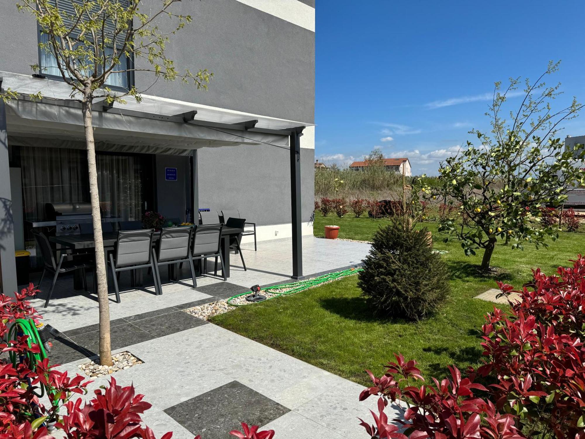 Capsula Luxury Apartment Умаг Экстерьер фото